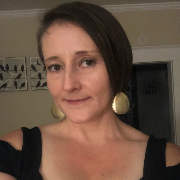 Meet your Posher, Jaclyn - Picture 7 of 7